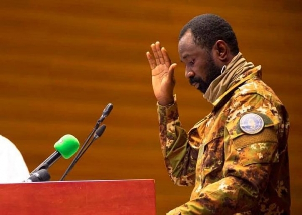 Mali : Le colonel Assimi Goïta officiellement investi président