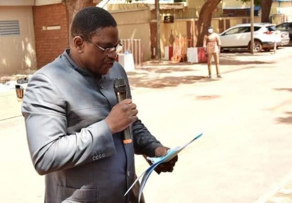 Le ministre de la Sécurité, Maxime Lomboza Koné a procédé à la remise d&#039;un don matériel destiné aux Forces de Sécurité intérieure lors d&#039;une cérémonie organisée ce lundi 23 août 2021.